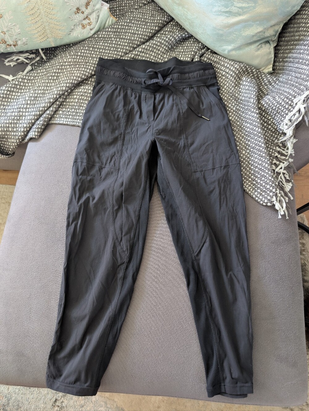 Lululemon Women's Dance Pants Cropped